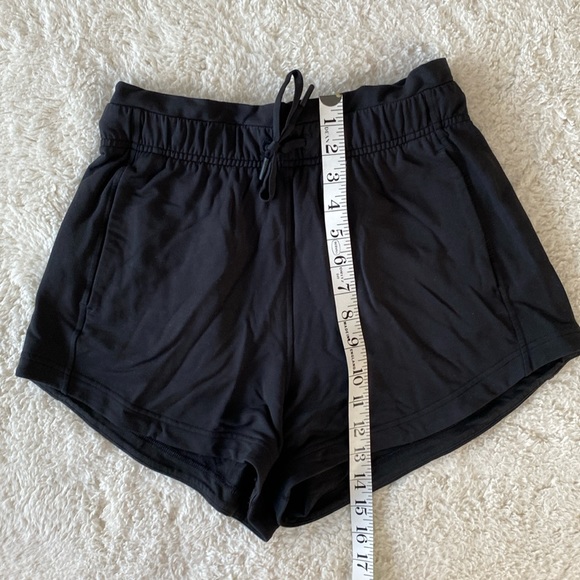 ❤️ Lululemon Inner Glow High Rise Modal Short 3" Black Size 4 - Picture 4 of 7